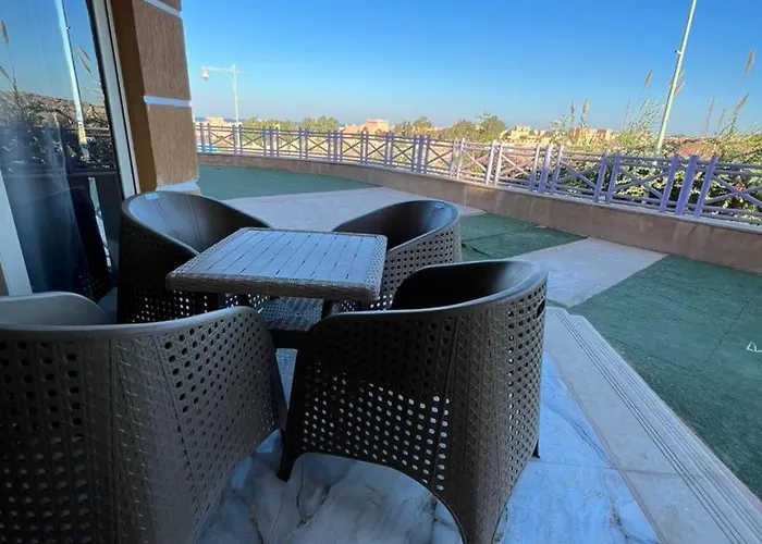 Porto Sokhna Water Front For Familis Dağ evi *